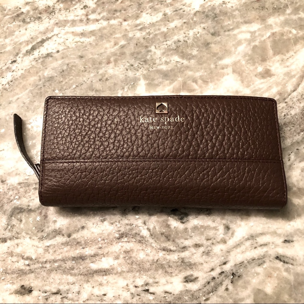 🤎HOST PICK 1/28!🤎 Kate Spade brown wallet ♠️
